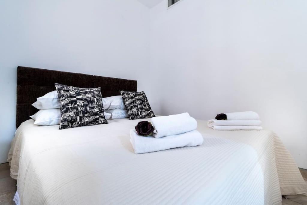 Luxury 3 Bedroom Apt, Harav Kook7 Jerusalém Exterior foto
