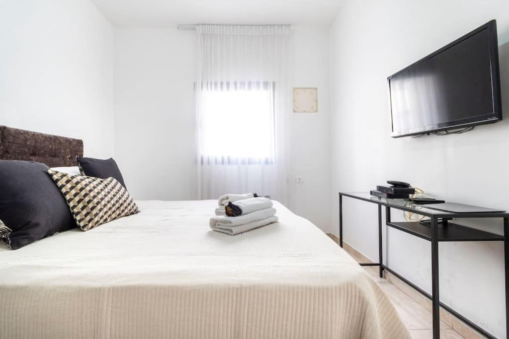 Luxury 3 Bedroom Apt, Harav Kook7 Jerusalém Exterior foto