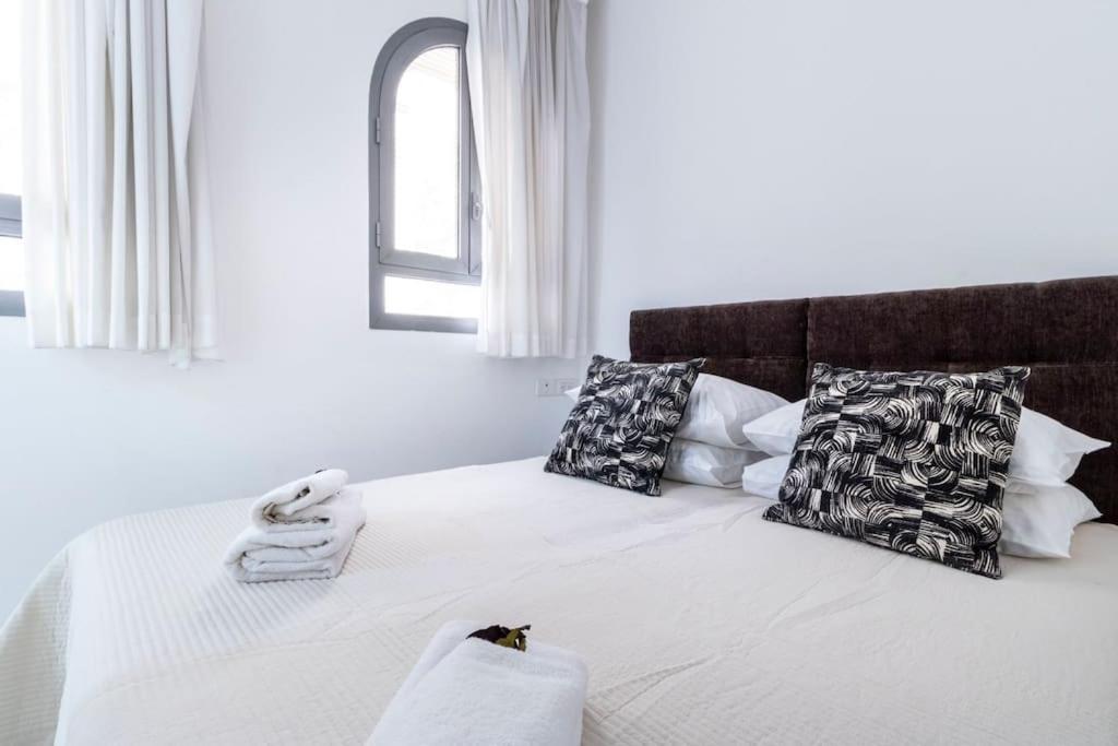 Luxury 3 Bedroom Apt, Harav Kook7 Jerusalém Exterior foto
