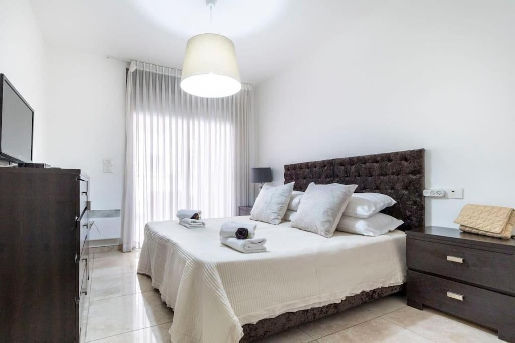 Luxury 3 Bedroom Apt, Harav Kook7 Jerusalém Exterior foto