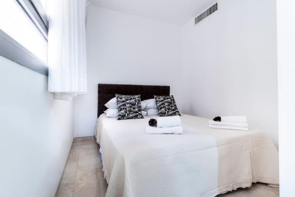 Luxury 3 Bedroom Apt, Harav Kook7 Jerusalém Exterior foto